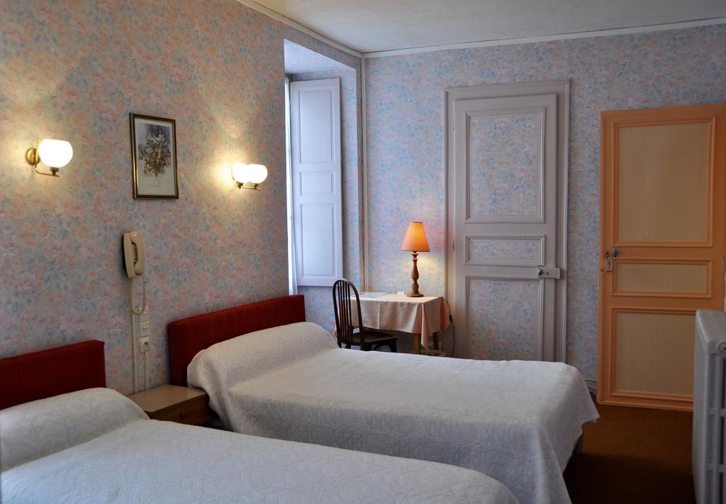 Hotel Des Eaux-Bonnes Pokoj fotografie