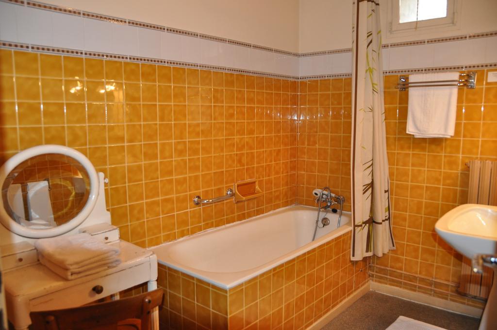 Hotel Des Eaux-Bonnes Pokoj fotografie